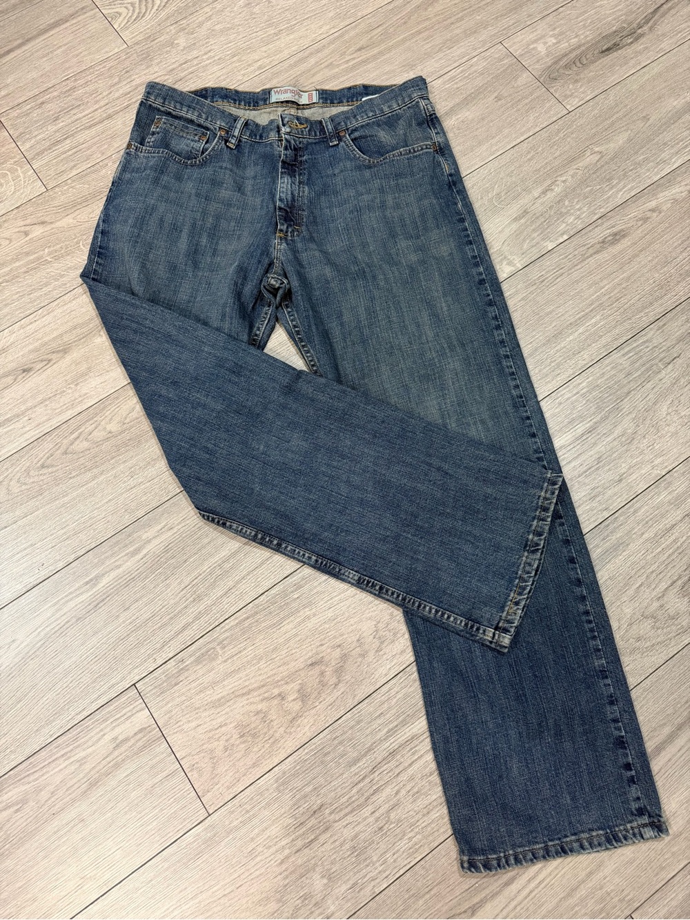 Wrangler Men's Dark Blue Bootcut Jeans